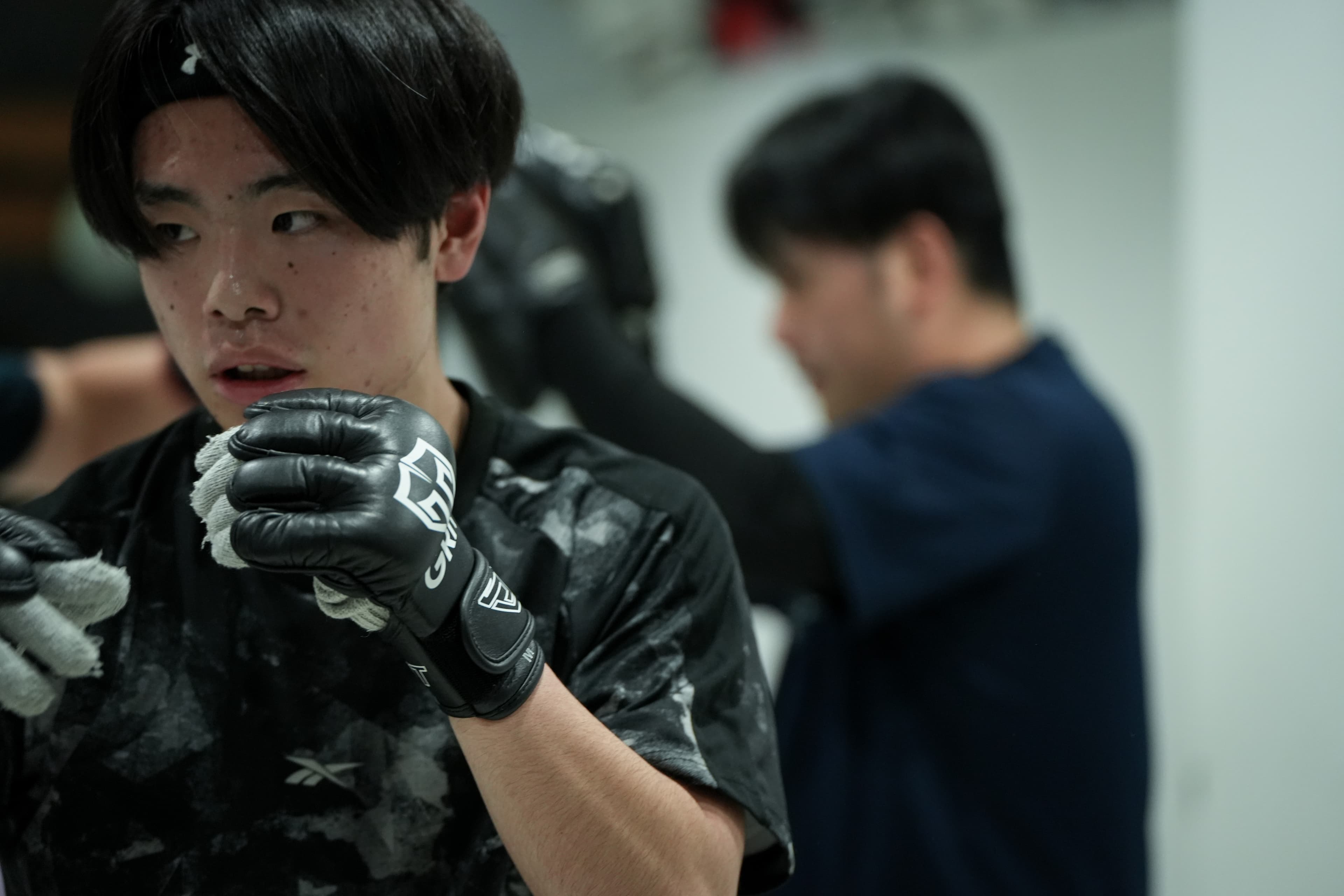 道場でのミット練習の風景