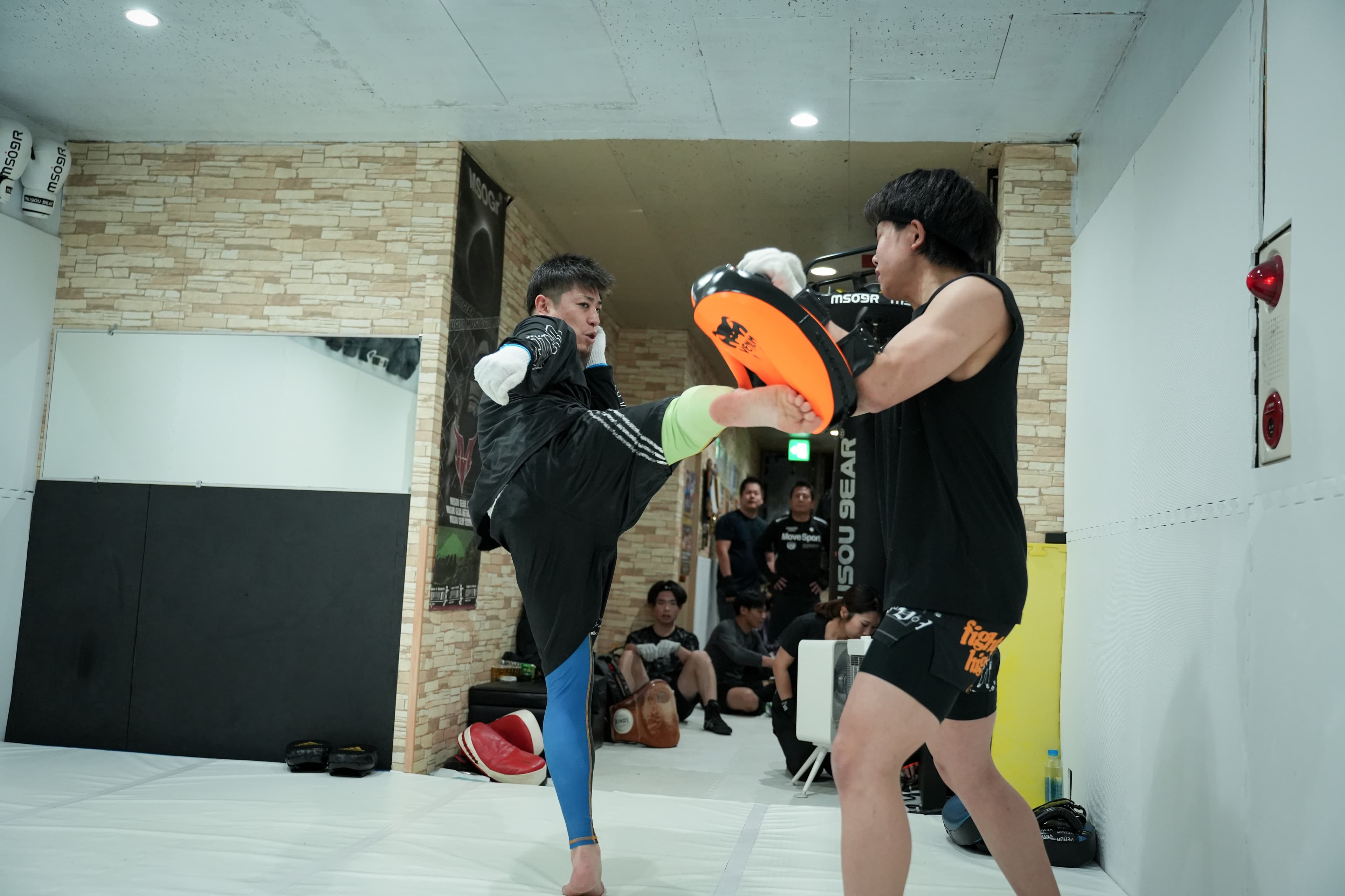 クラスでの基礎の時間